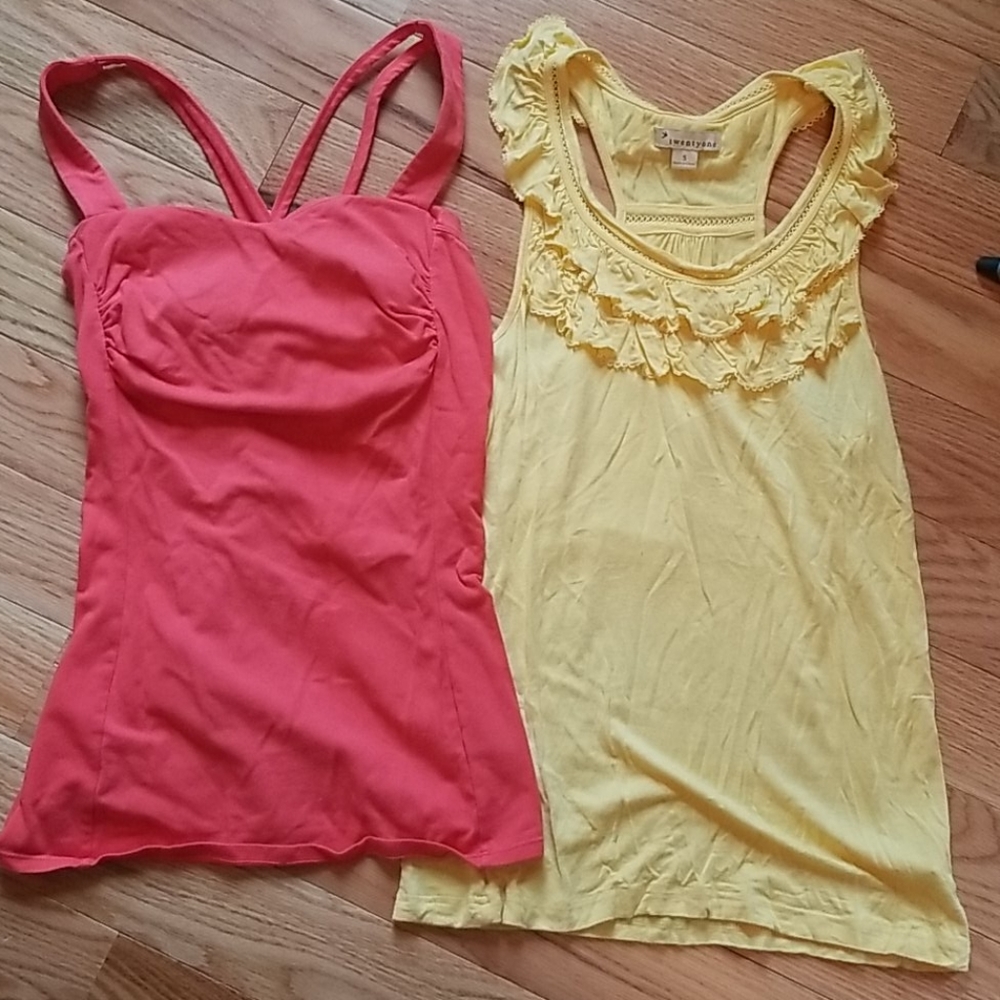 Cute summer tank tops size small